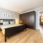G15 Apartment