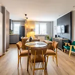 G15 Apartment